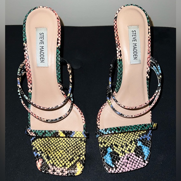 Steve Madden Colorful Snake 🐍 Print Heels - Picture 3 of 14